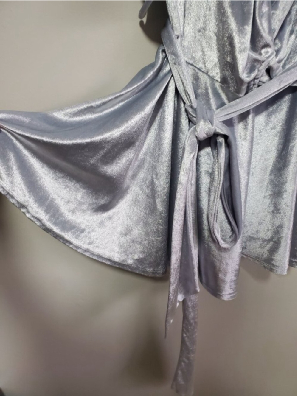 LUCY IN THE SKY Velvet Wrap Mini Dress Silver XS Flutter Sleeve Going Out Micro - Picture 6 of 13